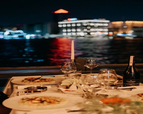 Fine dining restaurant near the water